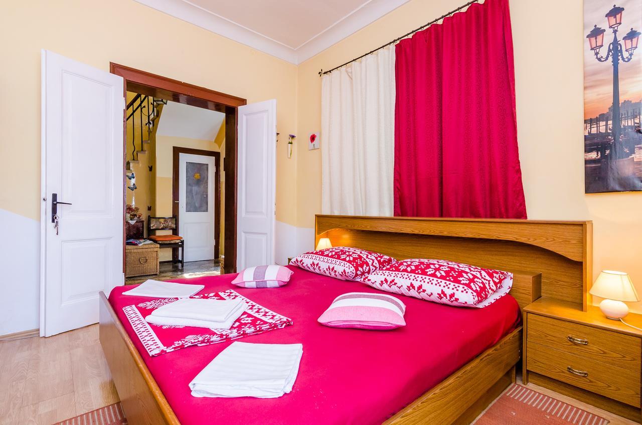 Guest House Ivana ดูบรอฟนิก ภายนอก รูปภาพ