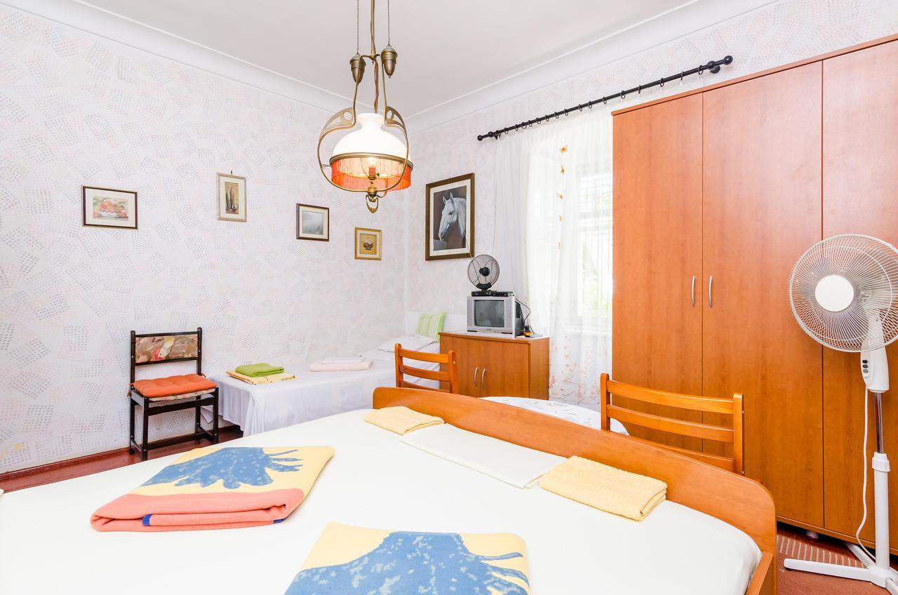Guest House Ivana ดูบรอฟนิก ภายนอก รูปภาพ